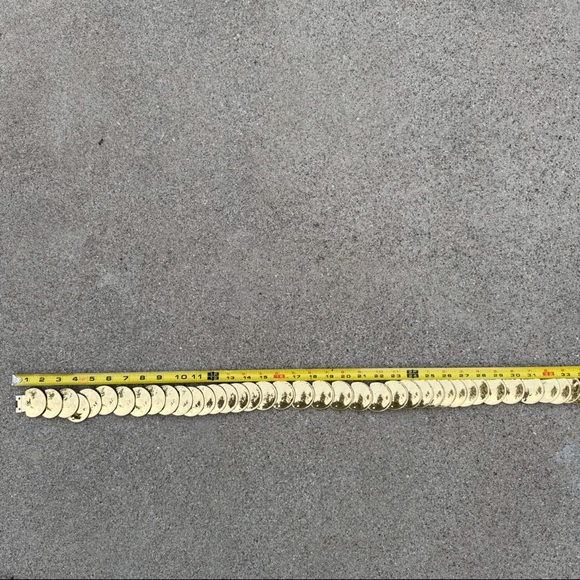 Vintage Gold toned Circle hammered metal Elastic Belt Gypsy boho hippie stretchy - Picture 3 of 4